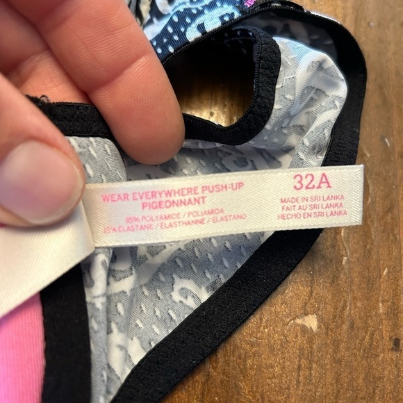 VICTORIA SECRET "PINK" BRA SIZE 32A UNDERWIRE BLACK - Picture 3 of 4
